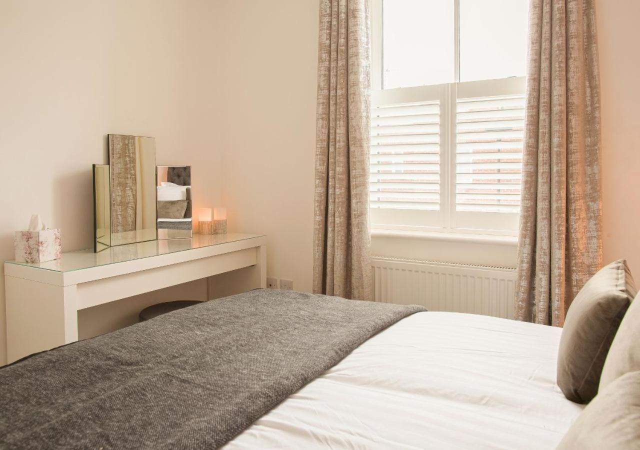 Villa Stunning 2 Bed With Private Patio And Free Parking Cheltenham Exterior foto
